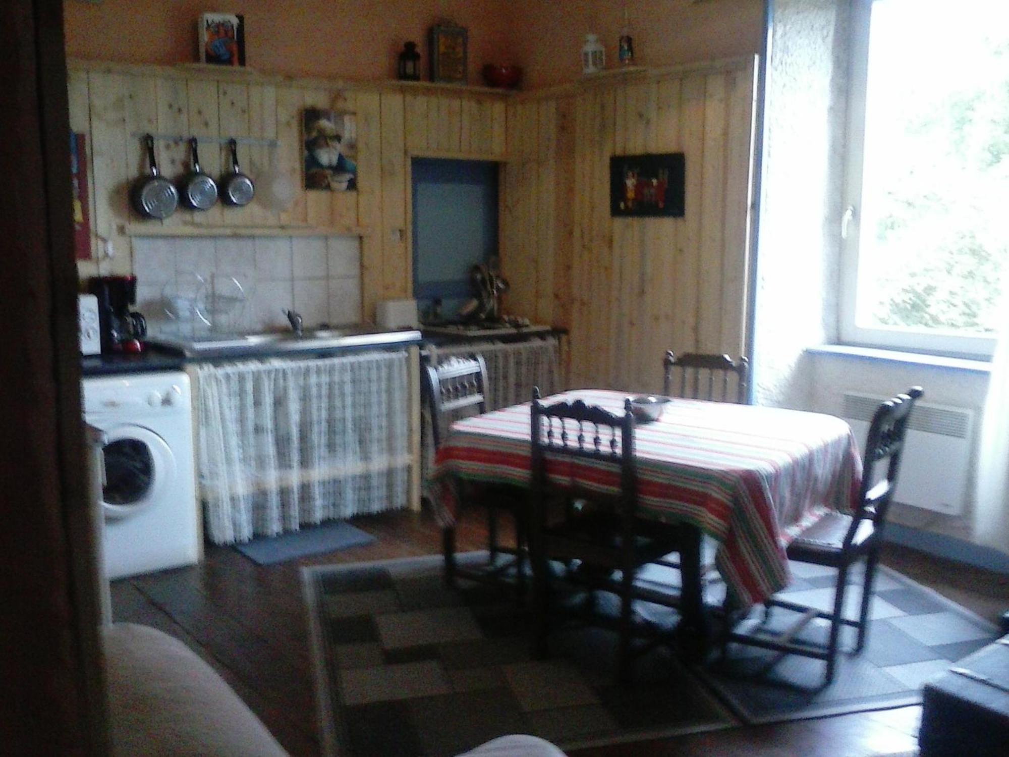 Les Gites Du Couvent Alternatif Camlez Стая снимка