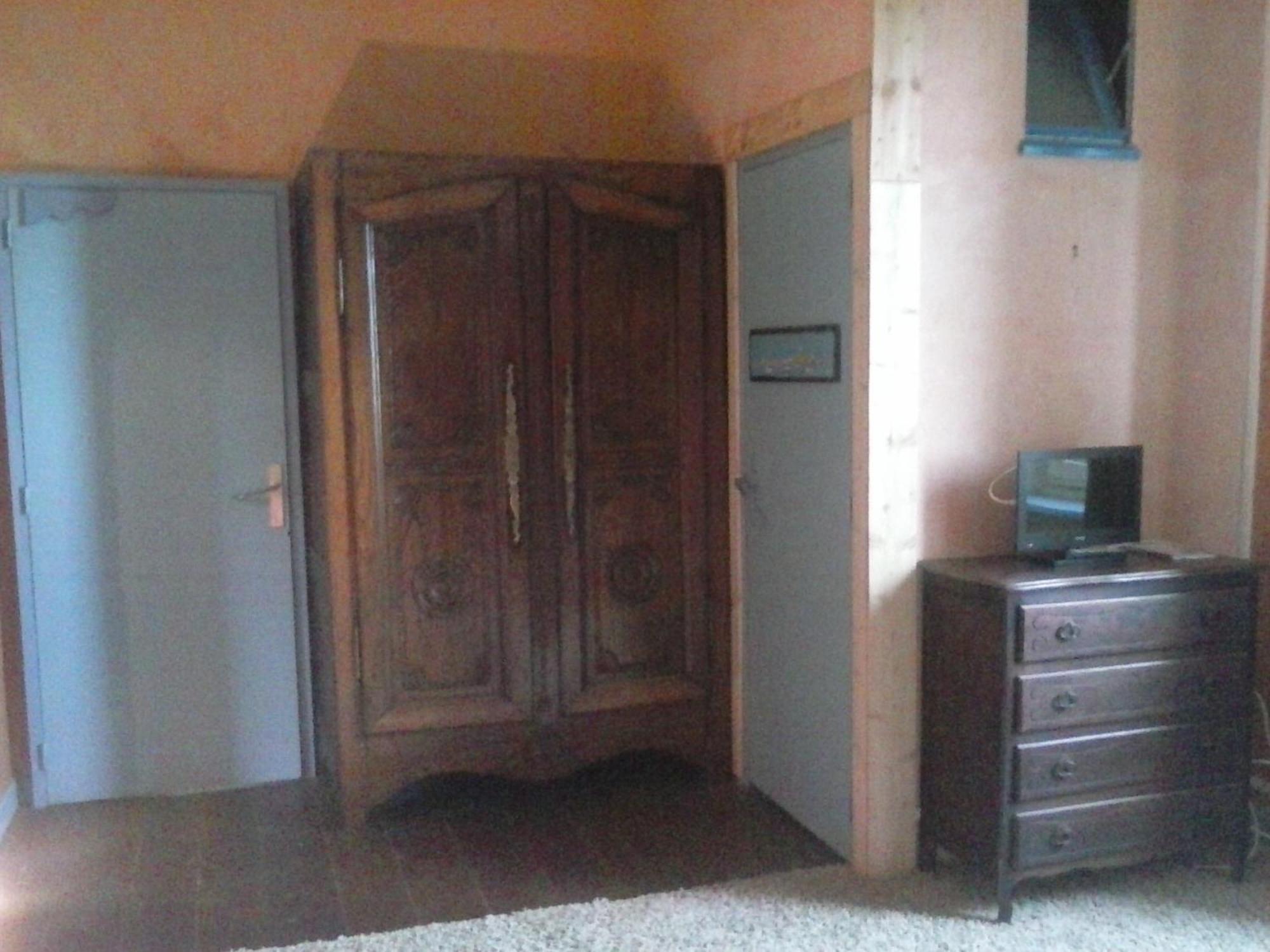 Les Gites Du Couvent Alternatif Camlez Стая снимка